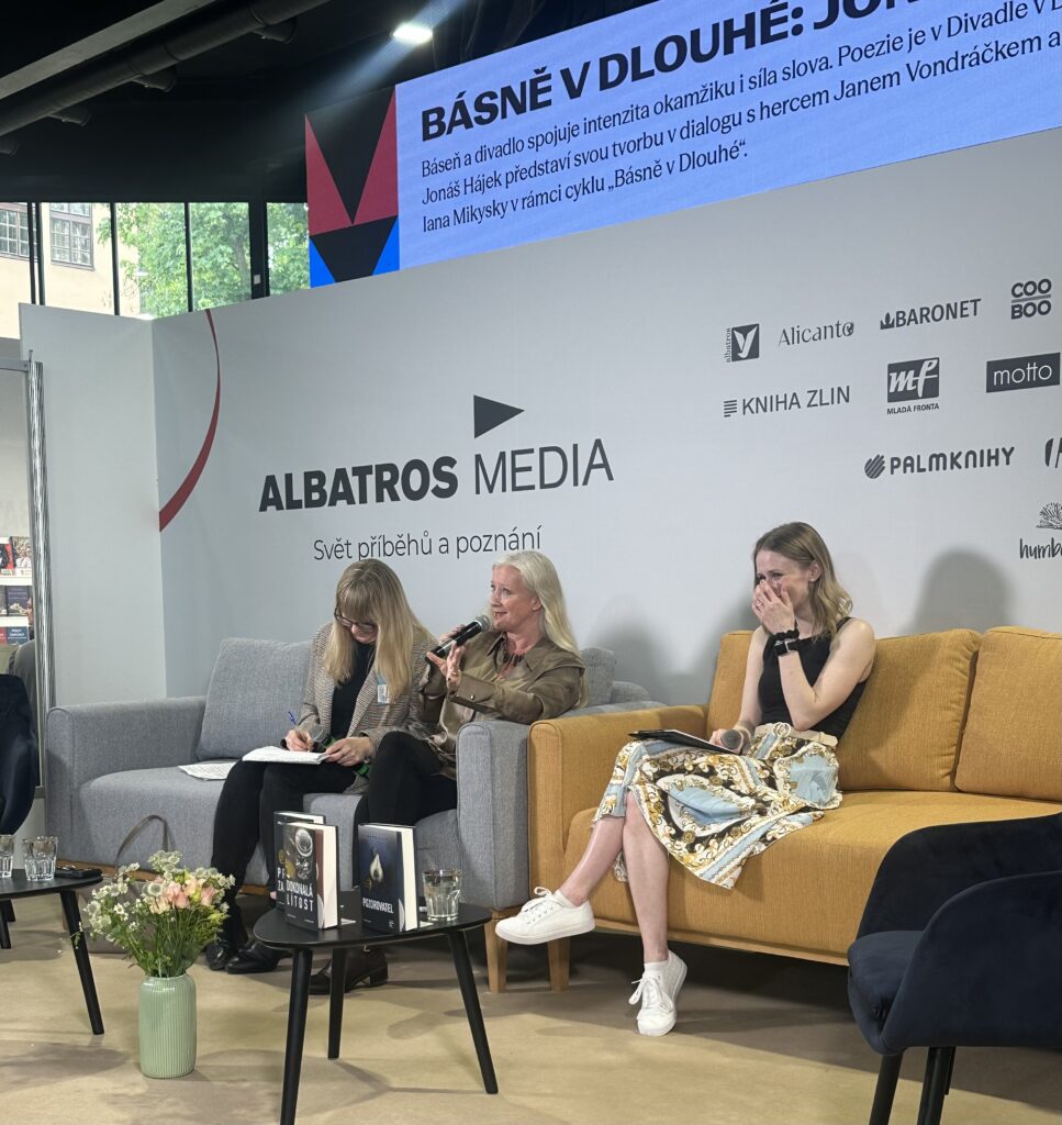  Interprétation pour Albatros Media au Salon du livre de Prague